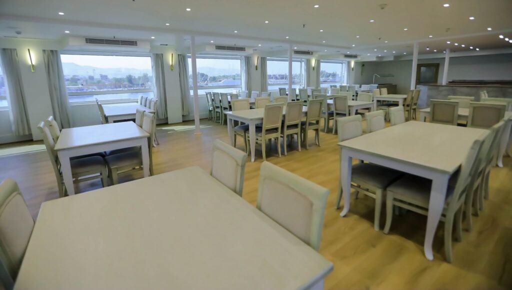 Nile-Palace-Restaurant-2-1024×580