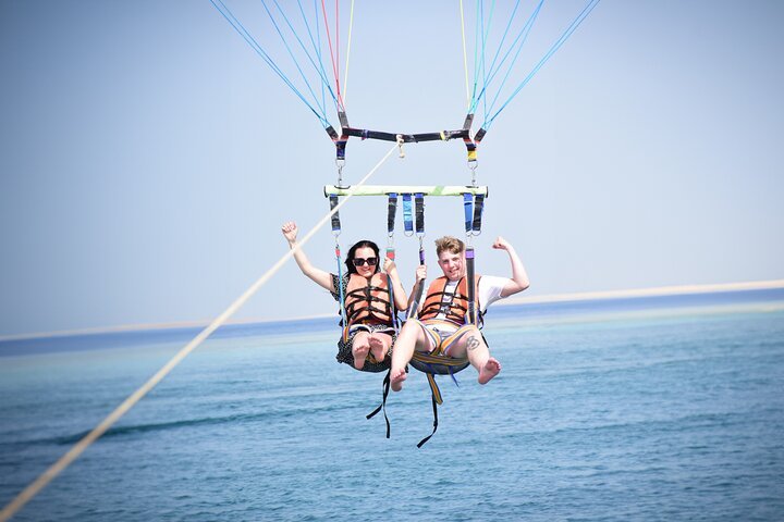 parasailing-excellent-trip-hurghada