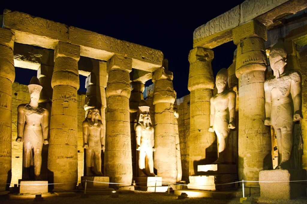discover luxor temple