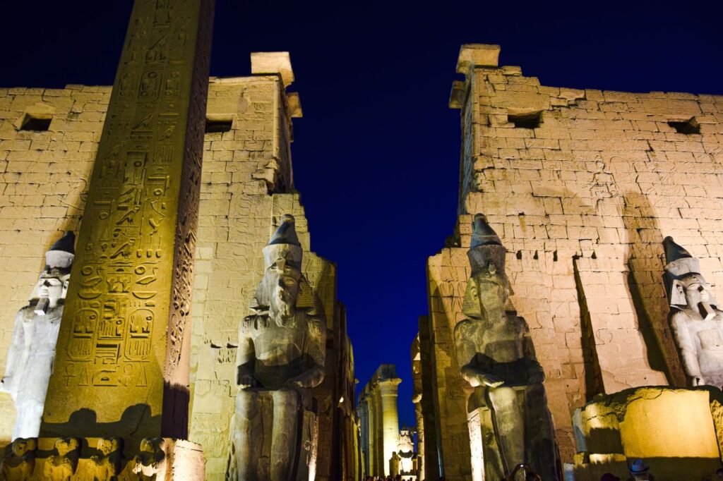 discover luxor temple