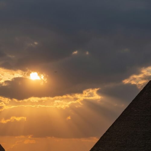 explore pyramids