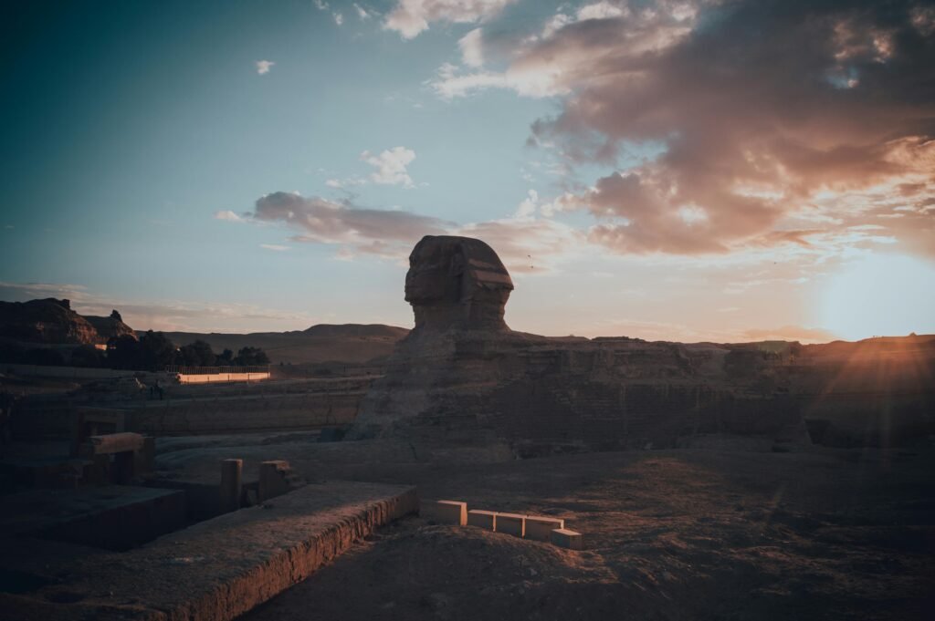 explore pyramids