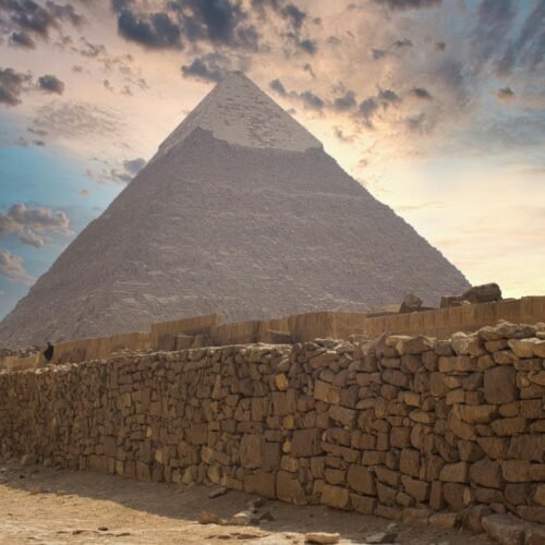 pyramids of giza