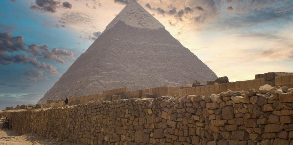 pyramids of giza