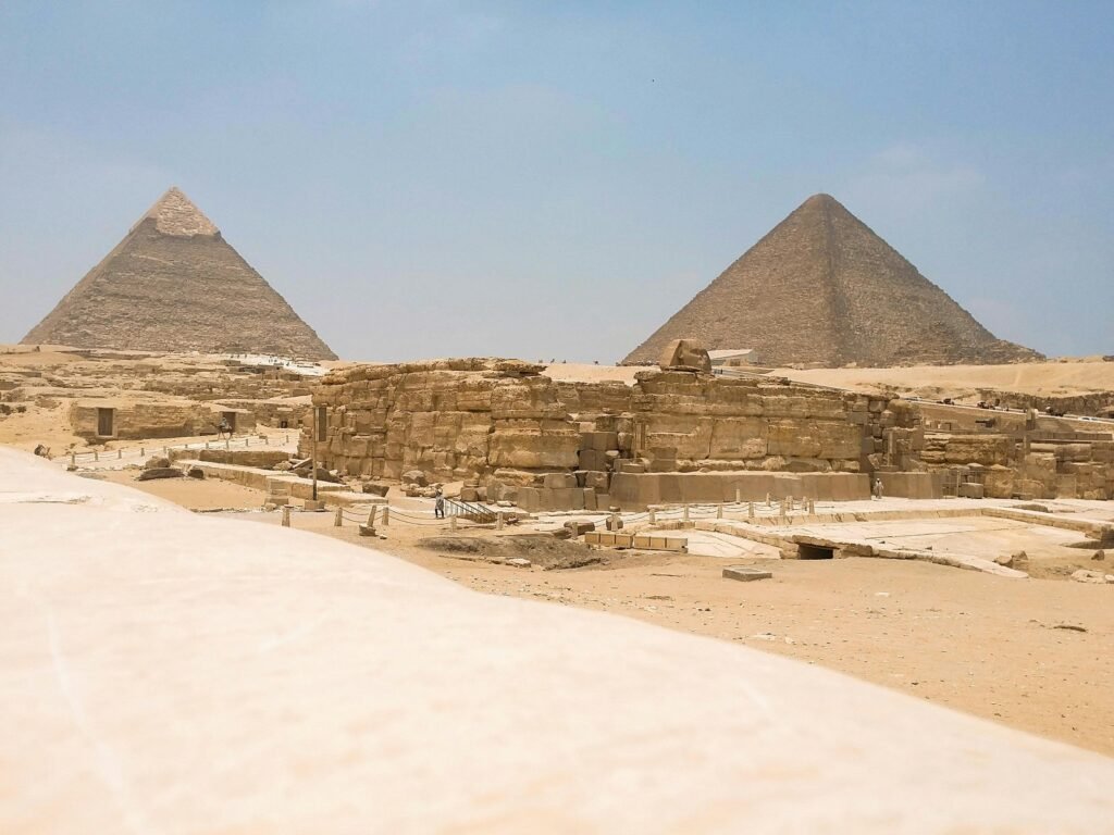 pyramids of giza