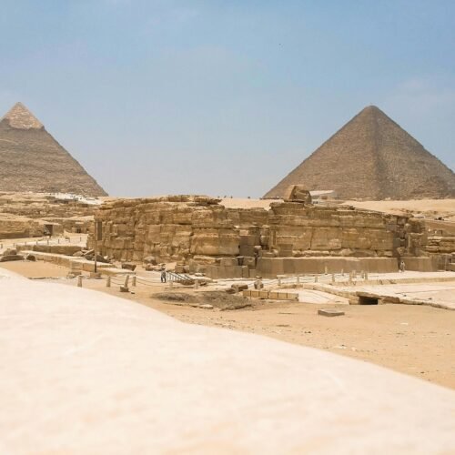 pyramids of giza